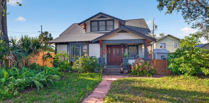 Villa ou maison à Saint Petersburg, Floride 3 chambres, 144.74 m2 № 2226335