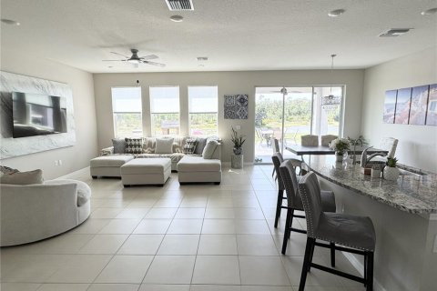 Casa en alquiler en Wesley Chapel, Florida, 5 dormitorios, 256.04 m2 № 1837008 - foto 5