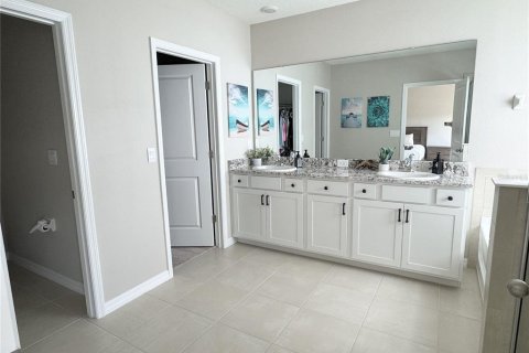 Casa en alquiler en Wesley Chapel, Florida, 5 dormitorios, 256.04 m2 № 1837008 - foto 24