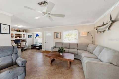 Casa en venta en Holmes Beach, Florida, 2 dormitorios, 121.52 m2 № 2101964 - foto 3