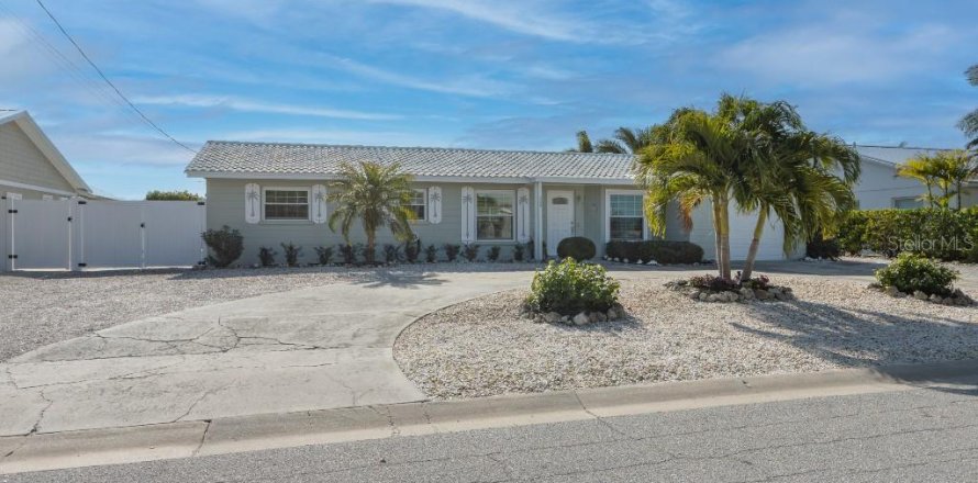 Casa en Holmes Beach, Florida 2 dormitorios, 121.52 m2 № 2101964