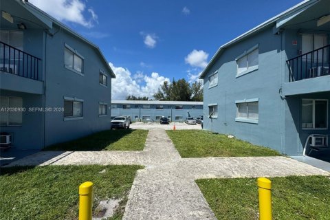 Copropriété à vendre à Lake Worth, Floride: 2 chambres, 68.19 m2 № 2240195 - photo 13