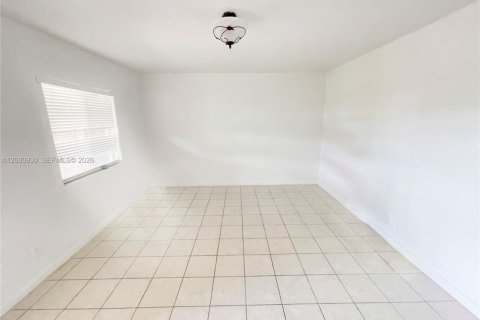 Condominio en Lake Worth, Florida, 2 dormitorios  № 2240195