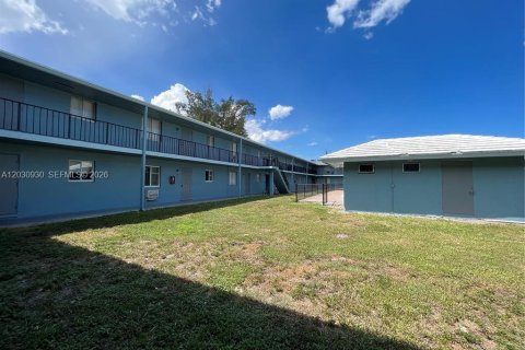 Copropriété à vendre à Lake Worth, Floride: 2 chambres, 68.19 m2 № 2240195 - photo 10