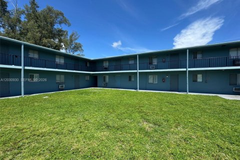 Copropriété à vendre à Lake Worth, Floride: 2 chambres, 68.19 m2 № 2240195 - photo 14
