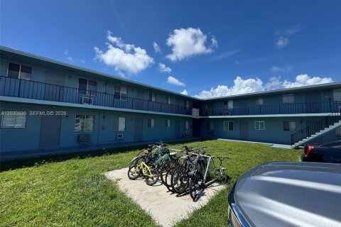Copropriété à vendre à Lake Worth, Floride: 2 chambres, 68.19 m2 № 2240195 - photo 15