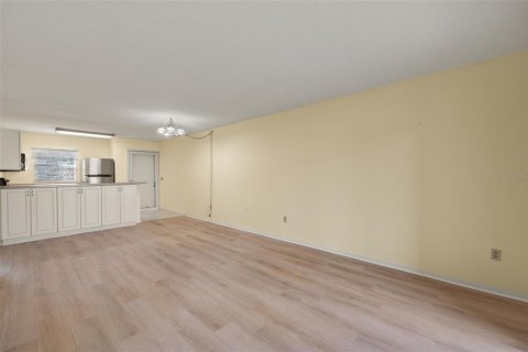 Купить кондоминиум в Пунта-Горда, Флорида 4 комнаты, 79.9м2, № 1531479 - фото 5