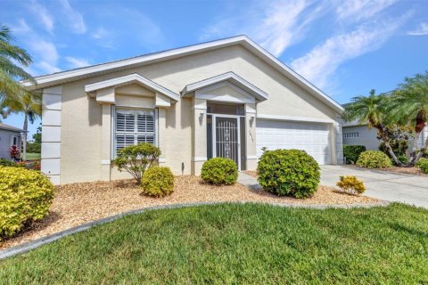 House in Punta Gorda, Florida 2 bedrooms, 128.39 sq.m. № 1803084 - photo 4