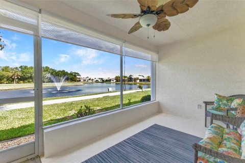 House in Punta Gorda, Florida 2 bedrooms, 128.39 sq.m. № 1803084 - photo 8