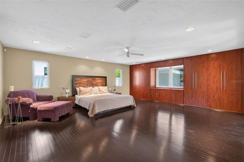 Villa ou maison à vendre à Sarasota, Floride: 4 chambres, 341.42 m2 № 2312405 - photo 28