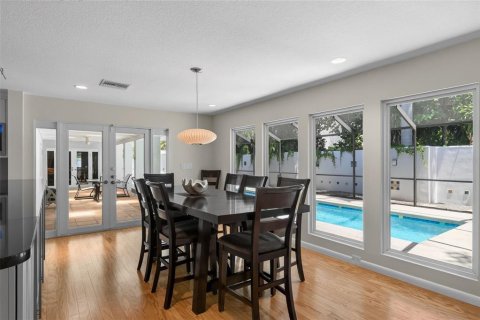 Villa ou maison à vendre à Sarasota, Floride: 4 chambres, 341.42 m2 № 2312405 - photo 23