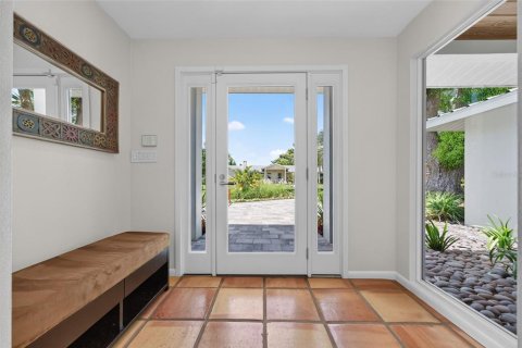 Villa ou maison à vendre à Sarasota, Floride: 4 chambres, 341.42 m2 № 2312405 - photo 8