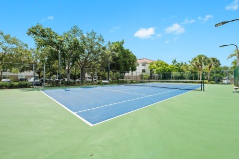 Copropriété à vendre à Plantation, Floride: 2 chambres, 89.46 m2 № 1177342 - photo 1