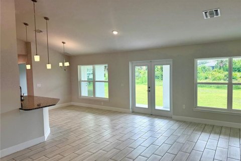 House in Port Charlotte, Florida 4 bedrooms, 201.51 sq.m. № 1342669 - photo 16