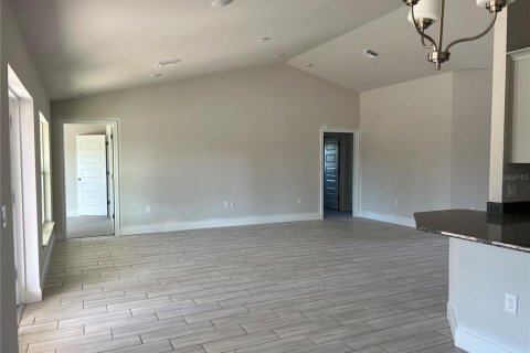 House in Port Charlotte, Florida 4 bedrooms, 201.51 sq.m. № 1342669 - photo 6