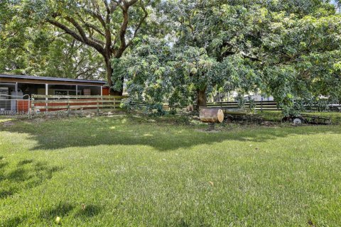 House in Davie, Florida 3 bedrooms, 171.13 sq.m. № 1858870 - photo 24
