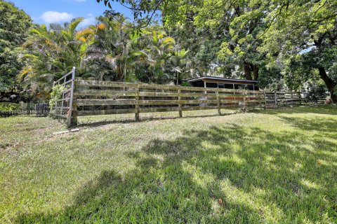 House in Davie, Florida 3 bedrooms, 171.13 sq.m. № 1858870 - photo 20