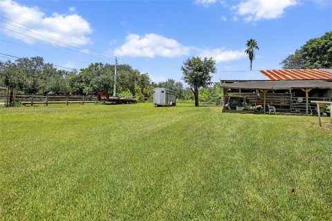 House in Davie, Florida 3 bedrooms, 171.13 sq.m. № 1858870 - photo 25