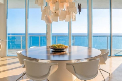 Condo in Miami Beach, Florida, 3 bedrooms № 2180071 - photo 19