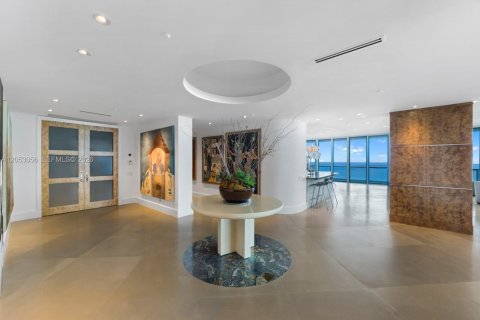 Condo in Miami Beach, Florida, 3 bedrooms № 2180071 - photo 9