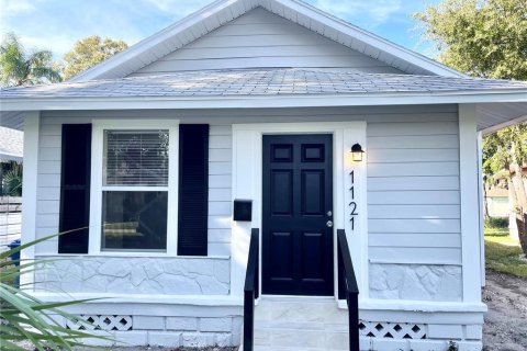 House in Saint Petersburg, Florida 3 bedrooms, 94.76 sq.m. № 2277684