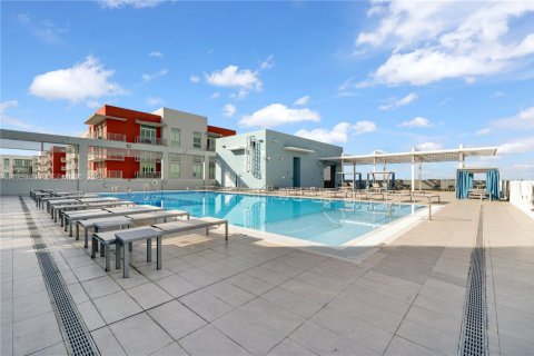 Condominio en alquiler en Doral, Florida, 1 dormitorio, 91.88 m2 № 2007859 - foto 8