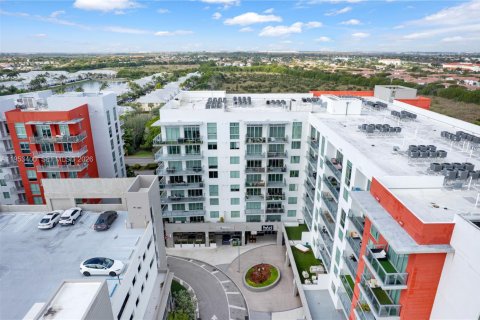 Condominio en alquiler en Doral, Florida, 1 dormitorio, 91.88 m2 № 2007859 - foto 4