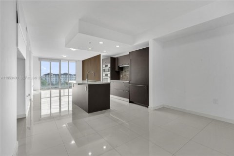 Condominio en alquiler en Doral, Florida, 1 dormitorio, 91.88 m2 № 2007859 - foto 21