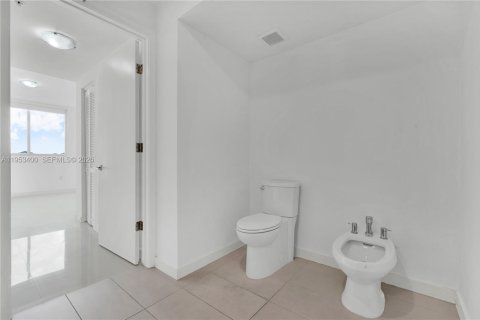 Condominio en alquiler en Doral, Florida, 1 dormitorio, 91.88 m2 № 2007859 - foto 28