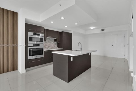 Condominio en alquiler en Doral, Florida, 1 dormitorio, 91.88 m2 № 2007859 - foto 12