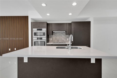 Condominio en alquiler en Doral, Florida, 1 dormitorio, 91.88 m2 № 2007859 - foto 15