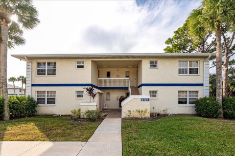 Condominio en venta en Port St. Lucie, Florida, 2 dormitorios, 72.65 m2 № 2077879 - foto 9