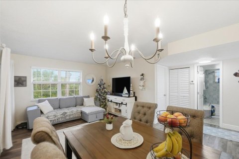 Condominio en venta en Port St. Lucie, Florida, 2 dormitorios, 72.65 m2 № 2077879 - foto 2