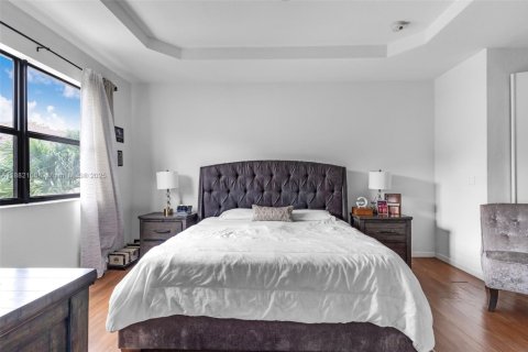 Adosado en venta en Cutler Bay, Florida, 4 dormitorios, 204.48 m2 № 1930898 - foto 22