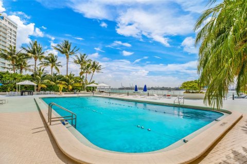 Condominio en venta en Miami Beach, Florida, 1 dormitorio, 77.76 m2 № 2170068 - foto 10
