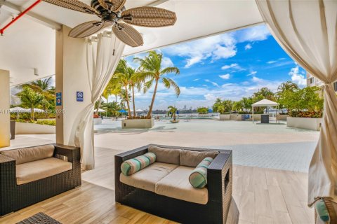 Condominio en venta en Miami Beach, Florida, 1 dormitorio, 77.76 m2 № 2170068 - foto 17