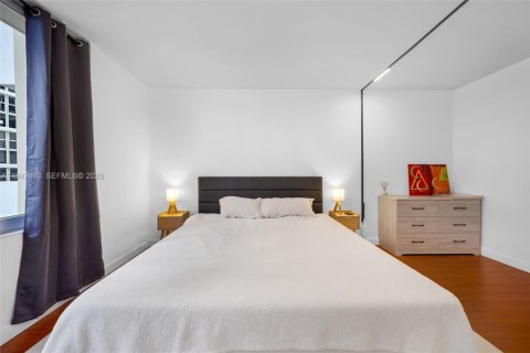 Condominio en venta en Miami Beach, Florida, 1 dormitorio, 77.76 m2 № 2170068 - foto 25