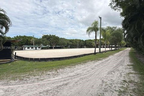 Villa ou maison à vendre à Wellington, Floride: 8 chambres № 2170801 - photo 6