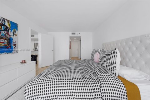 Copropriété à louer à North Bay Village, Floride: 2 chambres, 95.69 m2 № 1925779 - photo 12