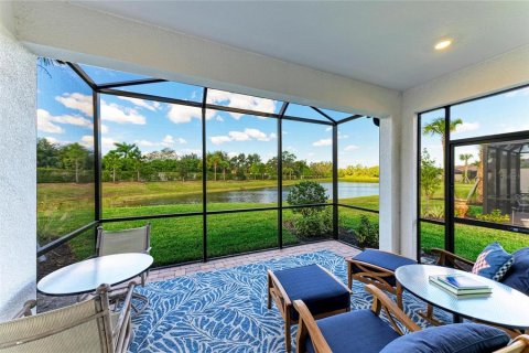 Villa ou maison à vendre à Bradenton, Floride: 2 chambres, 142.42 m2 № 2149333 - photo 2