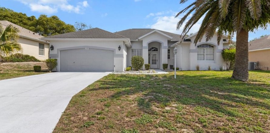 House in Beverly Hills, Florida 3 bedrooms, 188.87 sq.m. № 1832021