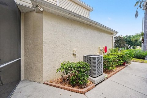 Townhouse in Largo, Florida 3 bedrooms, 166.48 sq.m. № 2210073 - photo 20