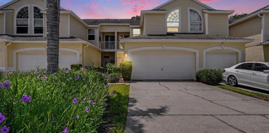 Townhouse in Largo, Florida 3 bedrooms, 166.48 sq.m. № 2210073
