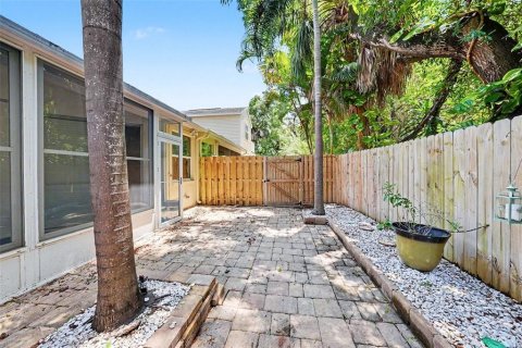 Townhouse in Largo, Florida 3 bedrooms, 166.48 sq.m. № 2210073 - photo 22