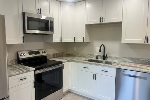Купить кондоминиум в Сарасота, Флорида 6 комнат, 128.3м2, № 1722928 - фото 8