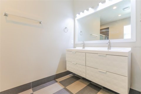 Villa ou maison à louer à North Port, Floride: 3 chambres, 146.51 m2 № 2112956 - photo 7