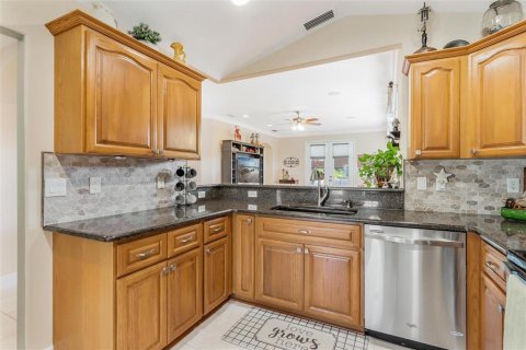 Купить виллу или дом в Таварес, Флорида 5 комнат, 212.19м2, № 2144824 - фото 10