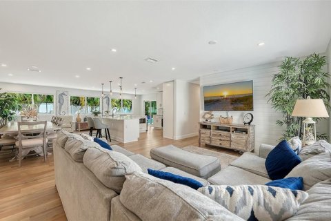 Casa en venta en Sarasota, Florida, 4 dormitorios, 210.61 m2 № 2433326 - foto 7