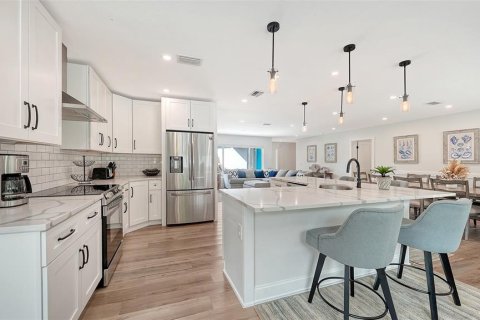 Casa en venta en Sarasota, Florida, 4 dormitorios, 210.61 m2 № 2433326 - foto 21