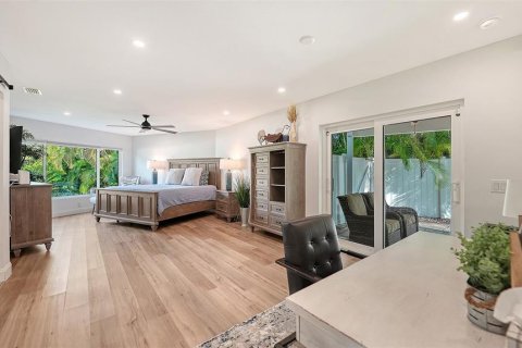 Casa en venta en Sarasota, Florida, 4 dormitorios, 210.61 m2 № 2433326 - foto 23